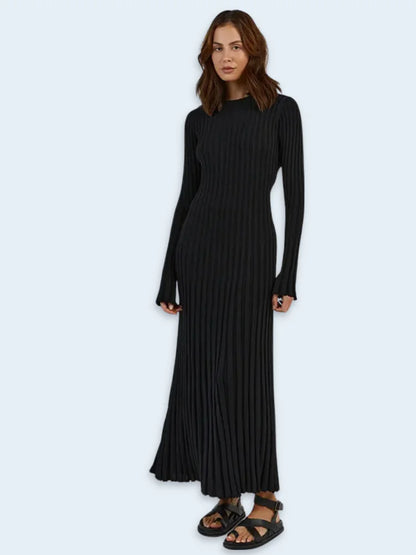 Long-Sleeved Knitted Maxi Dress