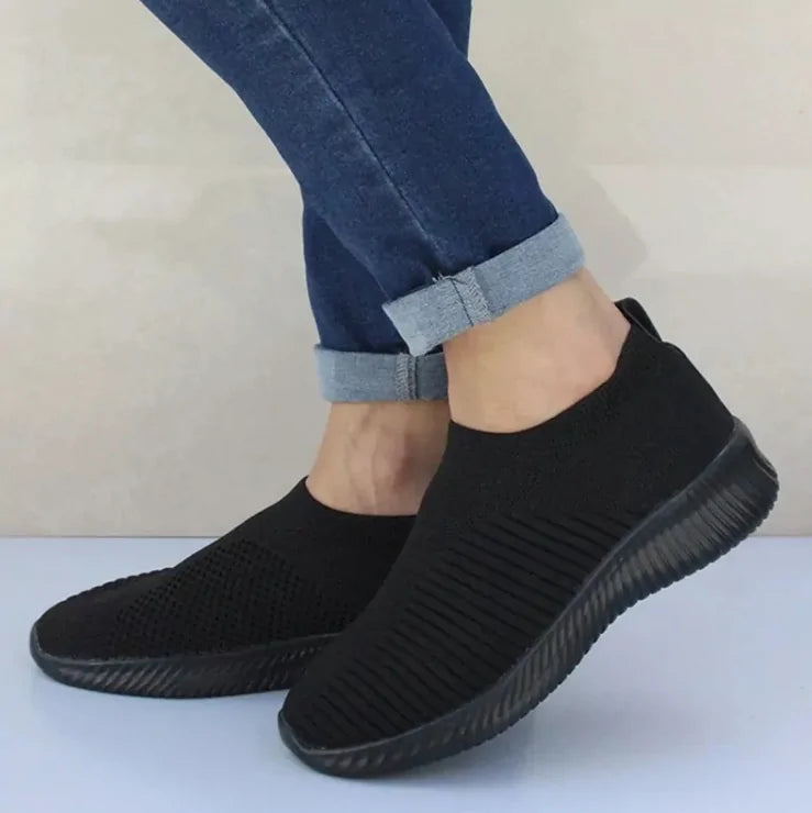 Small Flat Knitted Shoes